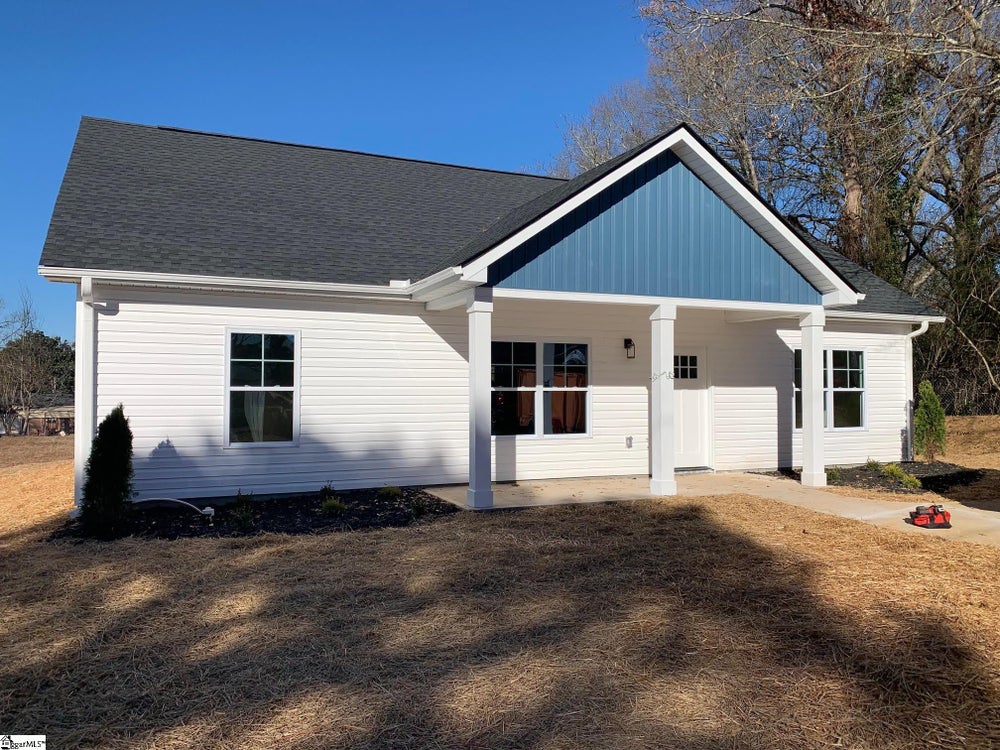 6 Drummond Court, Greenville, SC 29605 BHGRE