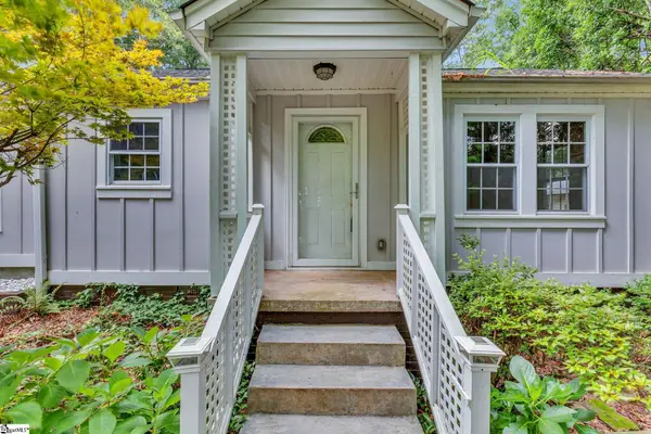 14 Dixie Avenue, Greenville, SC 29607