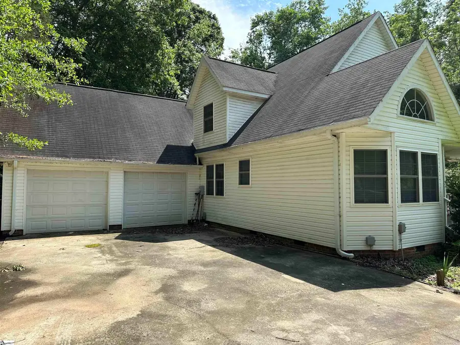 693 Grandwood Boulevard, Gray Court, SC 29645 - #2
