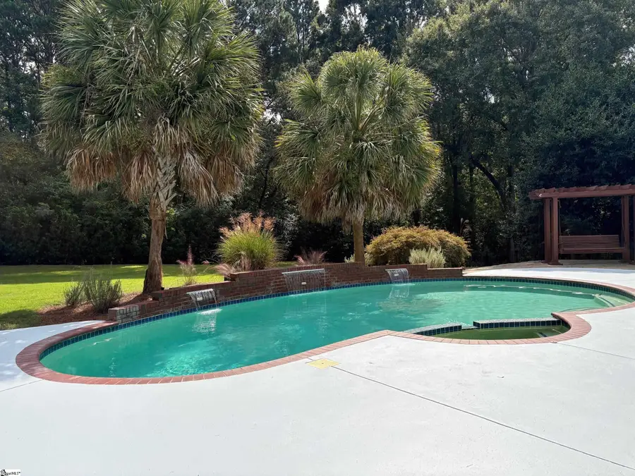 218 Alender Way, Simpsonville, SC 29681 - Image #3