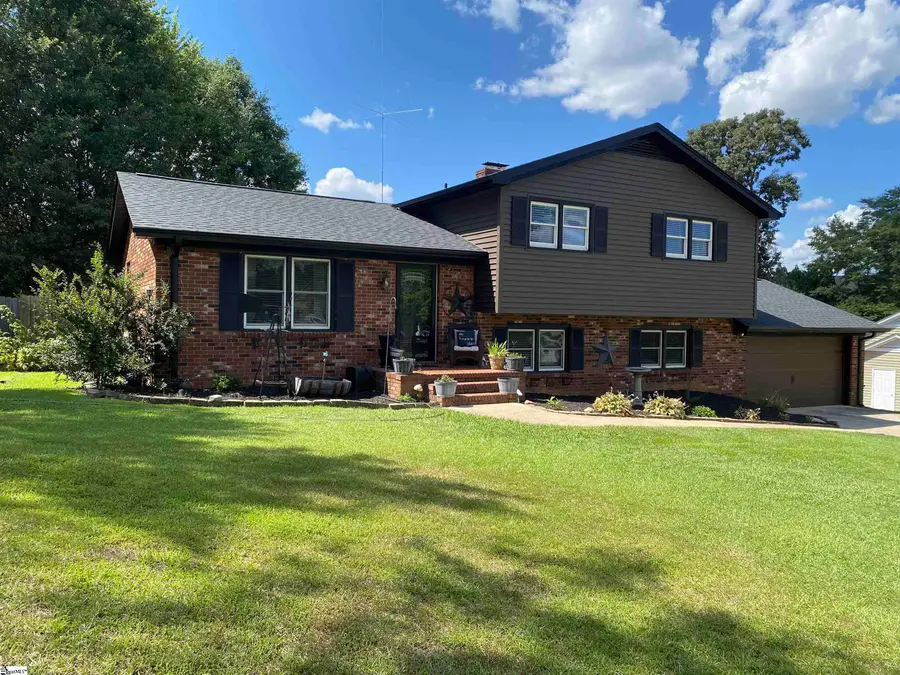 105 Canebrake Drive, Greer, SC 29650 - Image #3