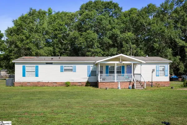 202 Pete Armstrong Road, Honea Path, SC 29654