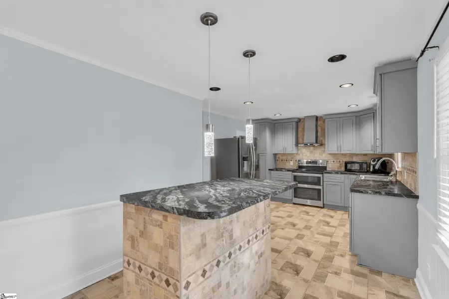 1806 Fork Shoals Road, Greenville, SC 29605 - Image #3