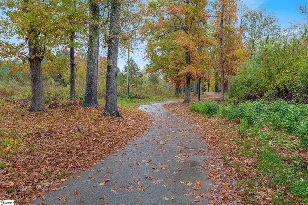 275 Dalmatian Drive, Spartanburg, SC 29307