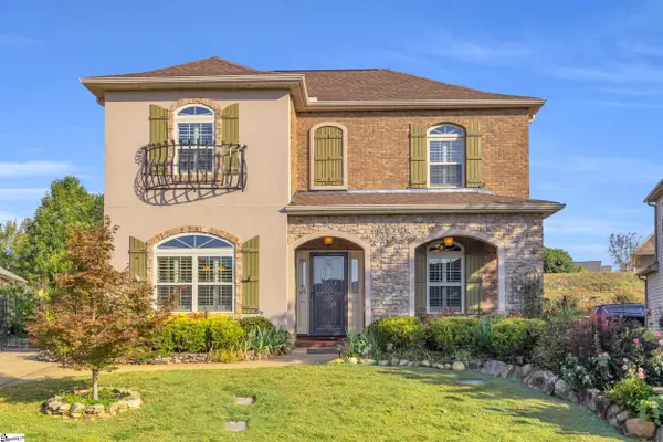 105 Bur Oak Drive, Taylors, SC 29687-4631