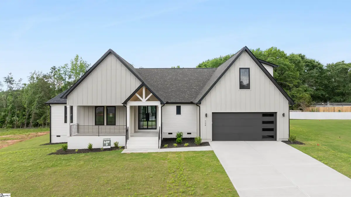 734 New South Court, Wellford, SC 29385 - Image #1