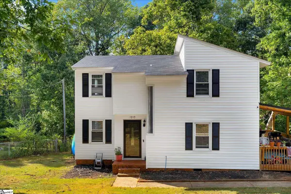 1210 E Yellow Wood Drive, Simpsonville, SC 29680-3045