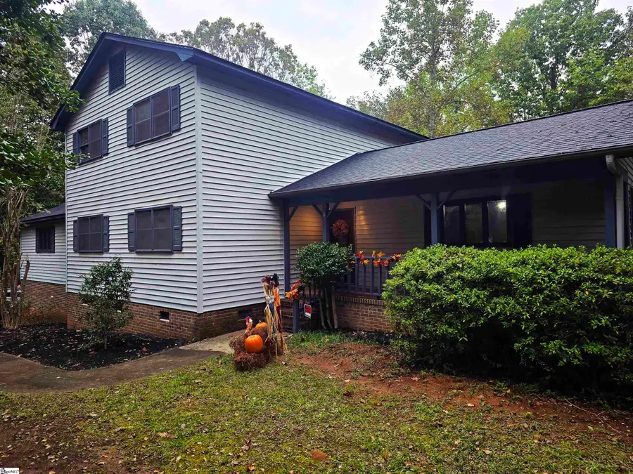 8 Overlook Court, Greenville, SC 29609-0000 - Image #2