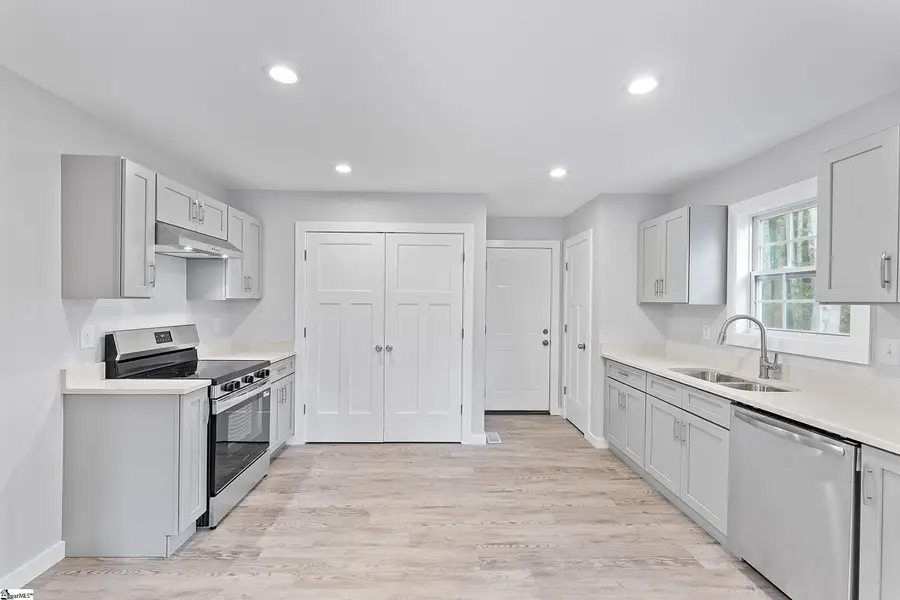 420 Fox Valley Road, Anderson, SC 29621 - Image #3