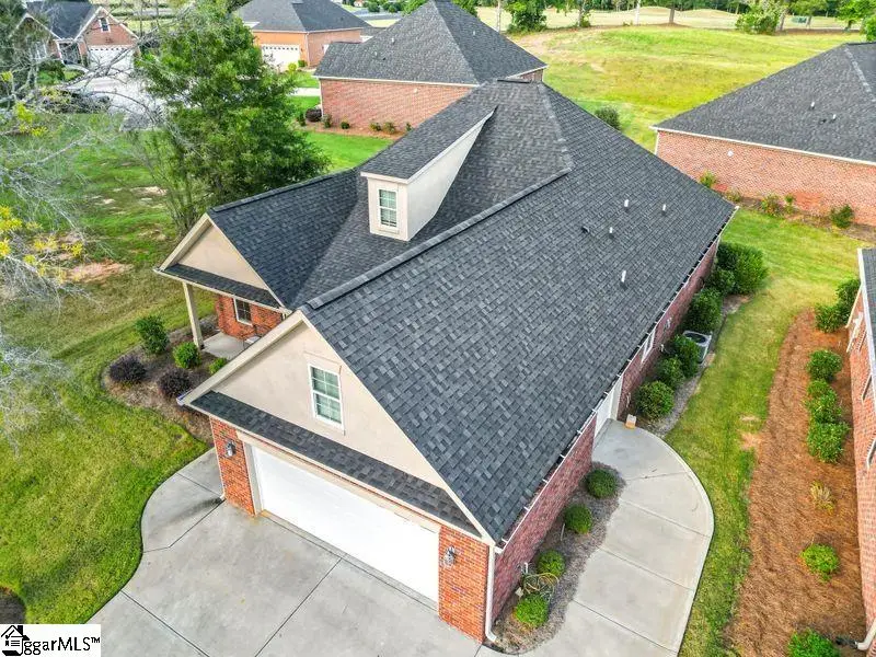 107 Queens Court, Greenwood, SC 29649 - #1