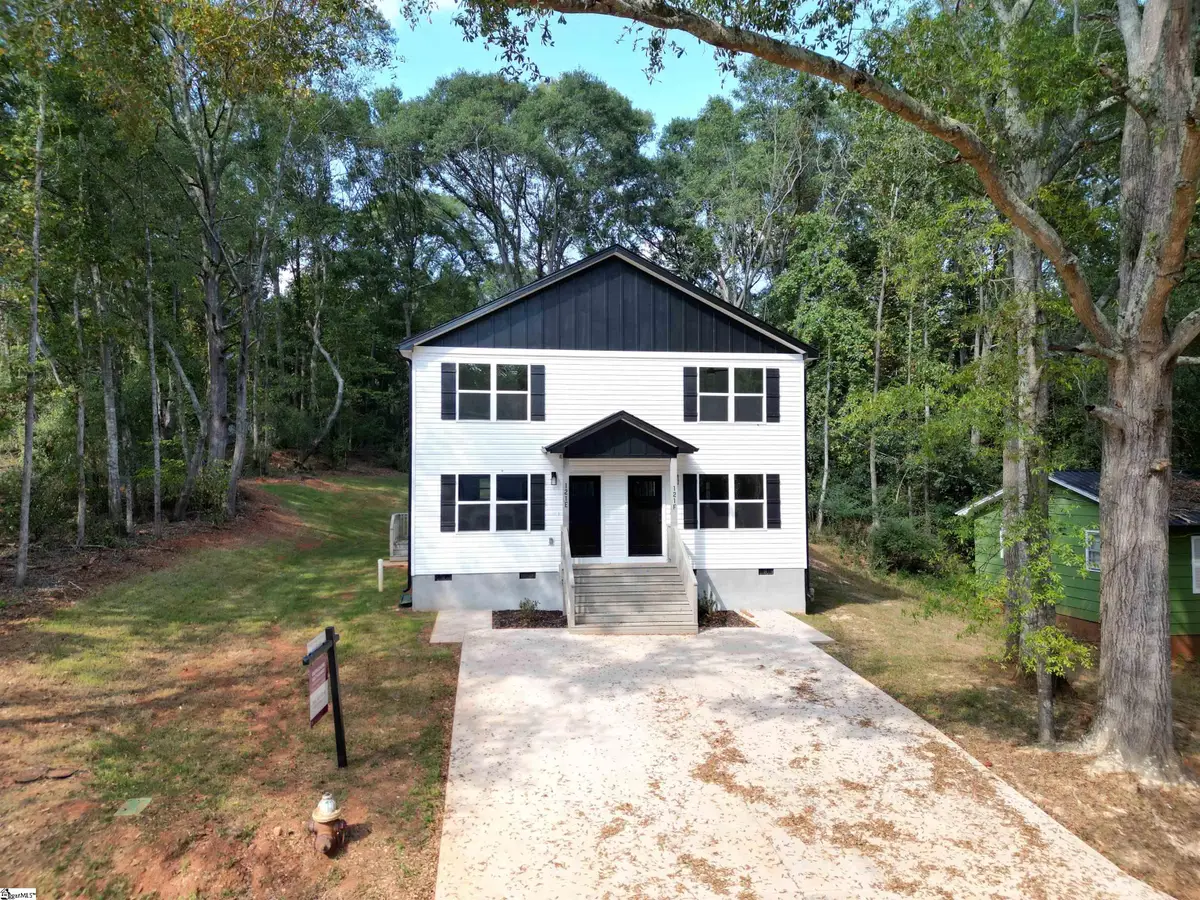 121 E & F Brookmeade Drive, Anderson, SC 29621 - Image #1