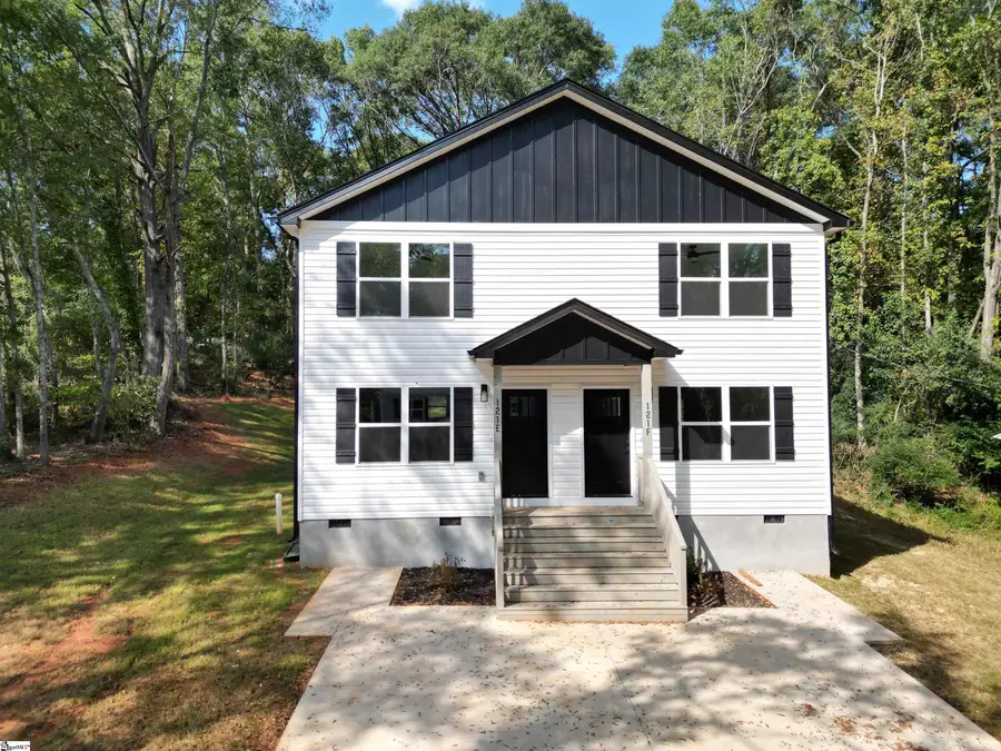 121 E & F Brookmeade Drive, Anderson, SC 29621 - Image #2