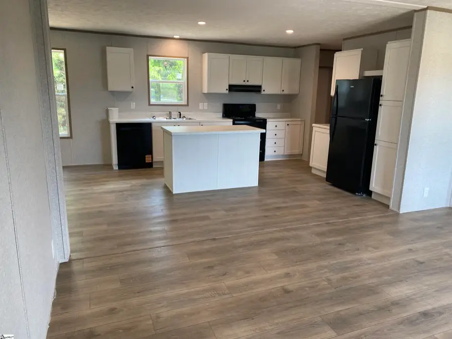 11271 S 101 Highway, Gray Court, SC 29645 - Image #3