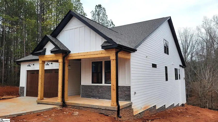 321 Stardust Lane, Seneca, SC 29672 - Image #2