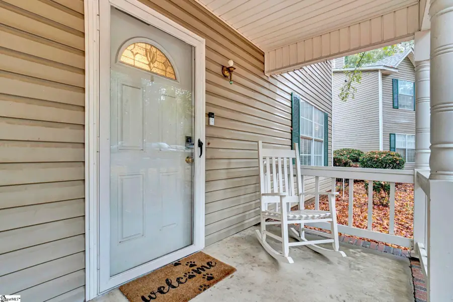 122 Abbey Court, Greenwood, SC 29649 - Image #2