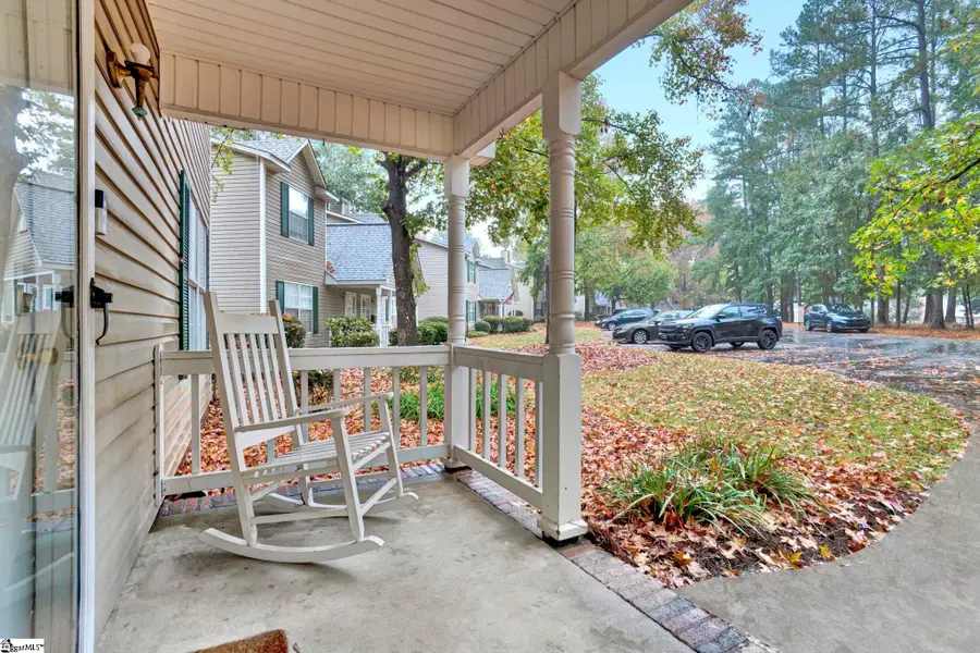 122 Abbey Court, Greenwood, SC 29649 - Image #3