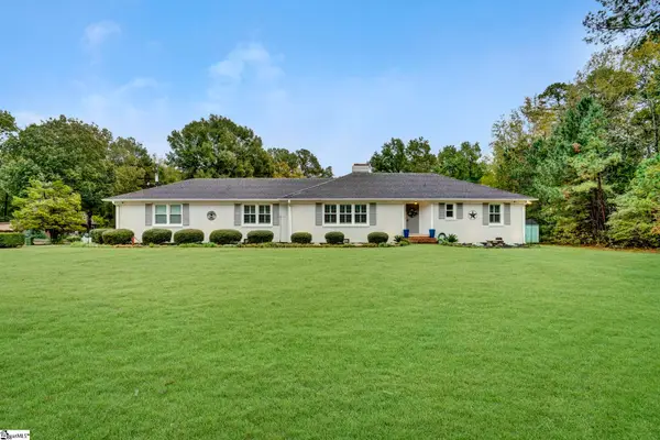 607 S Adair Street, Clinton, SC 29325