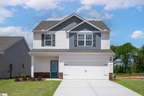 1204 Crested Iris Street, Moore, SC 29369