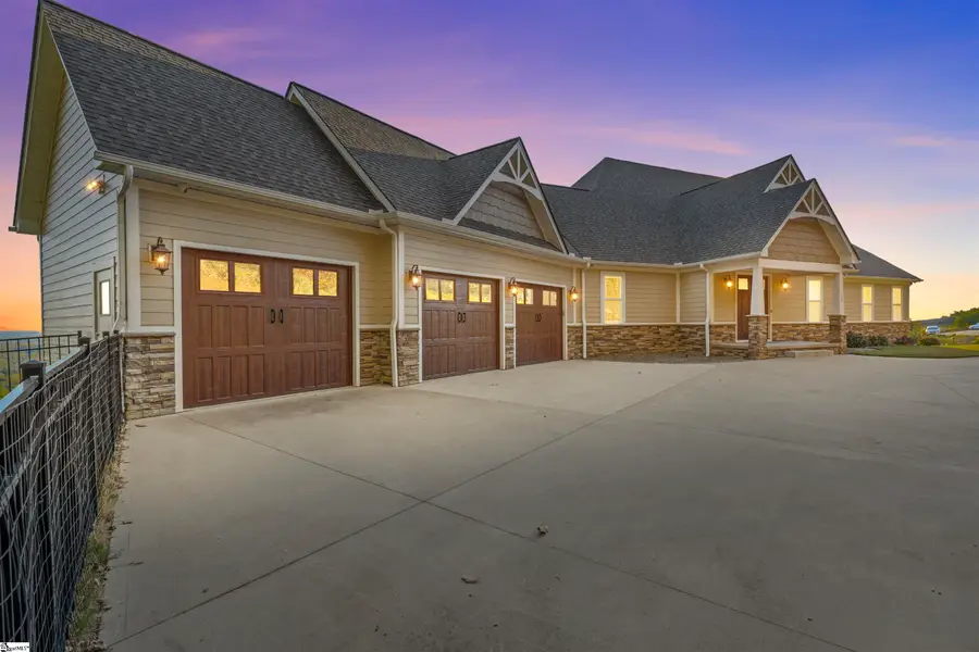 19 Tropicana Court, Greenville, SC 29609 - Image #2