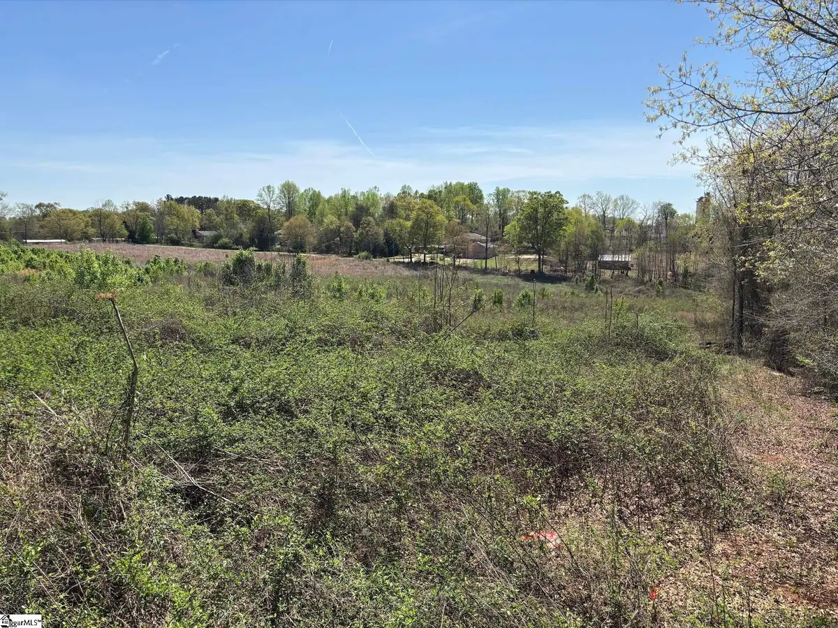 194-C Half Moon Road, Wellford, SC 29385 - Image #1