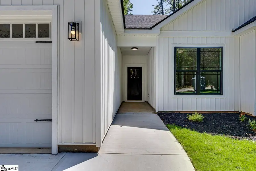 629 Mountain View Road, Williamston, SC 29697 - Image #2