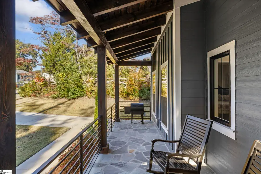 127 W Circle Avenue, Greenville, SC 29607-1516 - Image #3