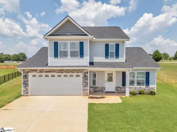 421 Willow Court, Campobello, SC 29322