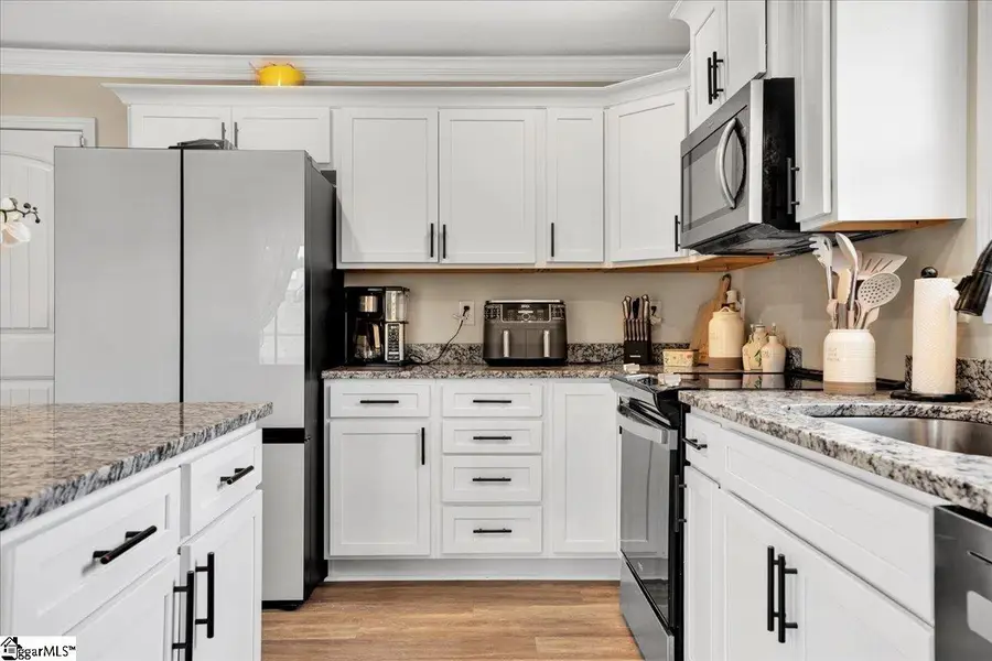 421 Willow Court, Campobello, SC 29322 - Image #2