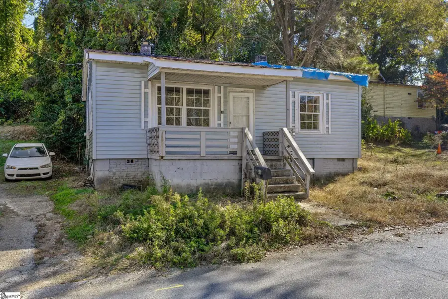 204 Hunters Court, Laurens, SC 29360 - Image #2