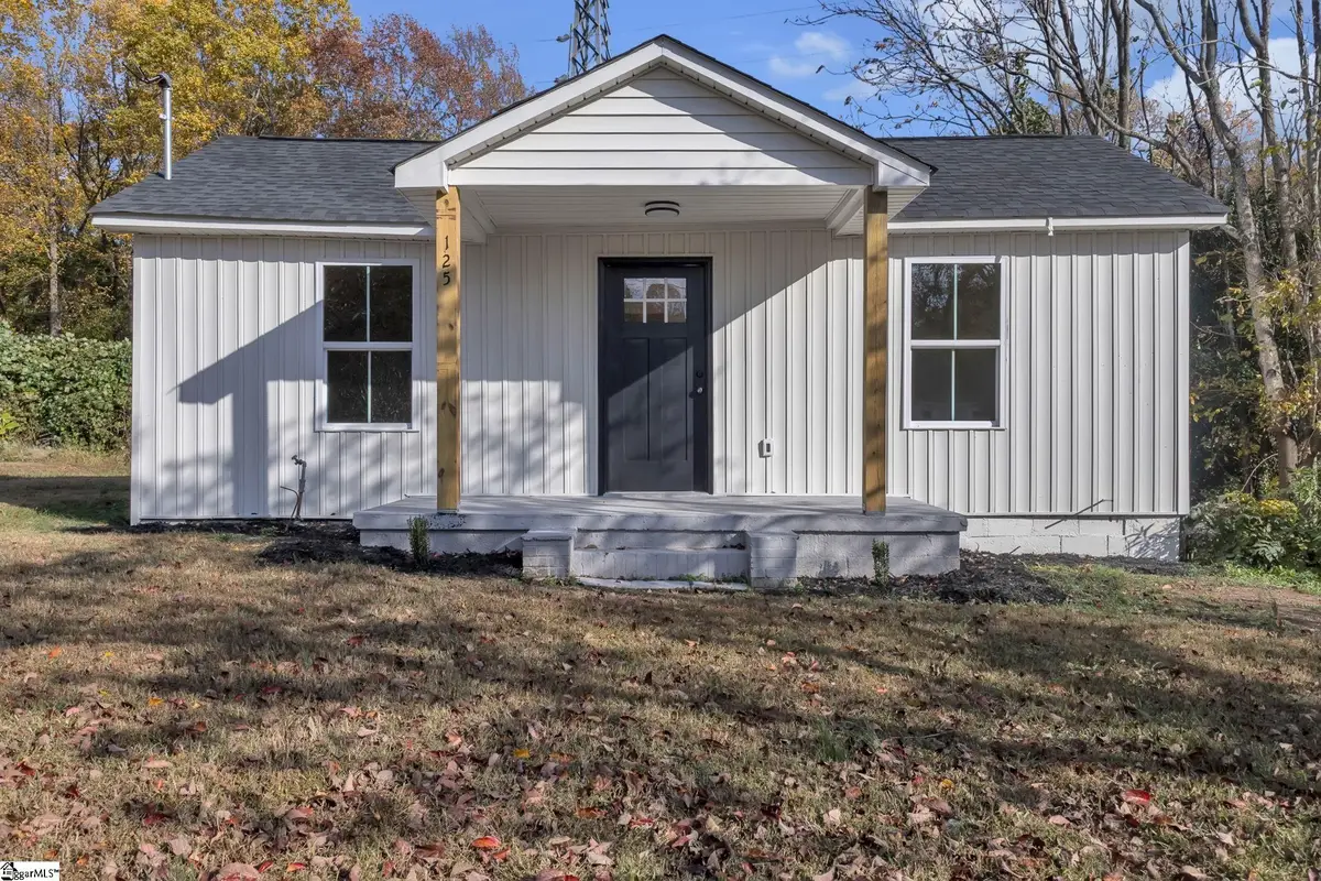 125 Circle Drive, Greer, SC 29650 - Image #1