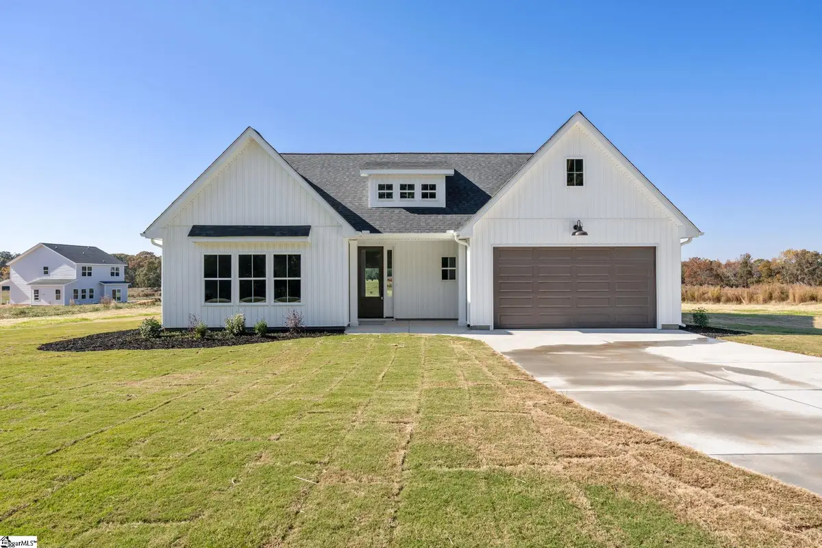 95 Henderson Road, Gray Court, SC 29645 - Image #1