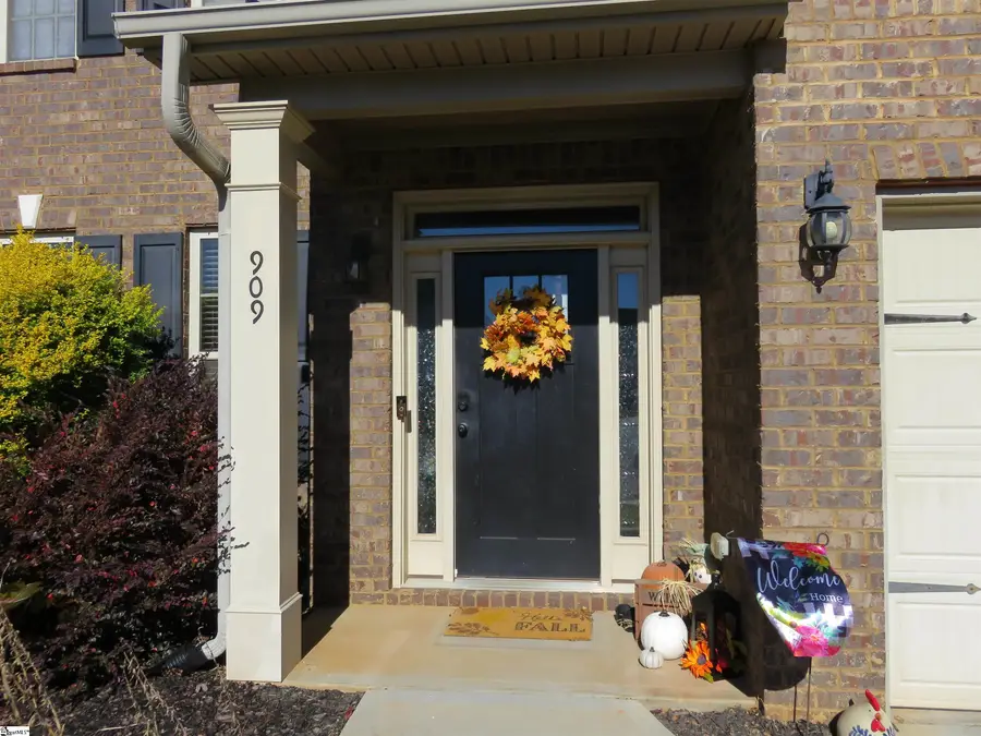 909 Deephallow Place, Greer, SC 29651 - Image #2