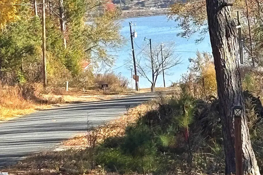 702 Serene Drive, Waterloo, SC 29384 - Image #2