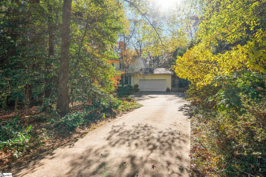 203 Shetland Way, Greer, SC 29650 - Image #2