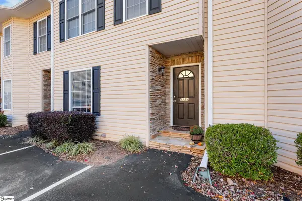 1124 E Lee Road, Taylors, SC 29687-3318