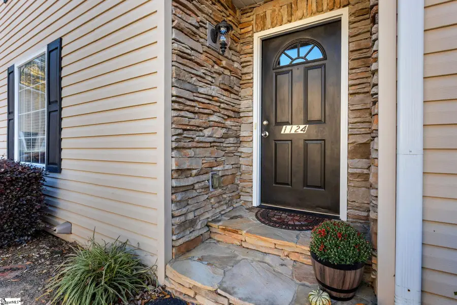 1124 E Lee Road, Taylors, SC 29687-3318 - Image #2