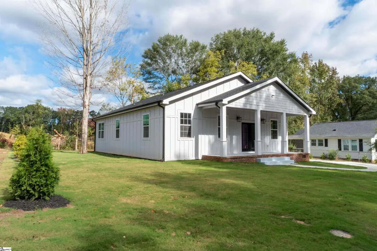 103 Perry Avenue, Simpsonville, SC 29681 - Image #1