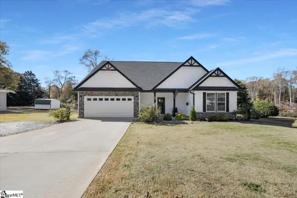 129 James Avenue, Wellford, SC 29385