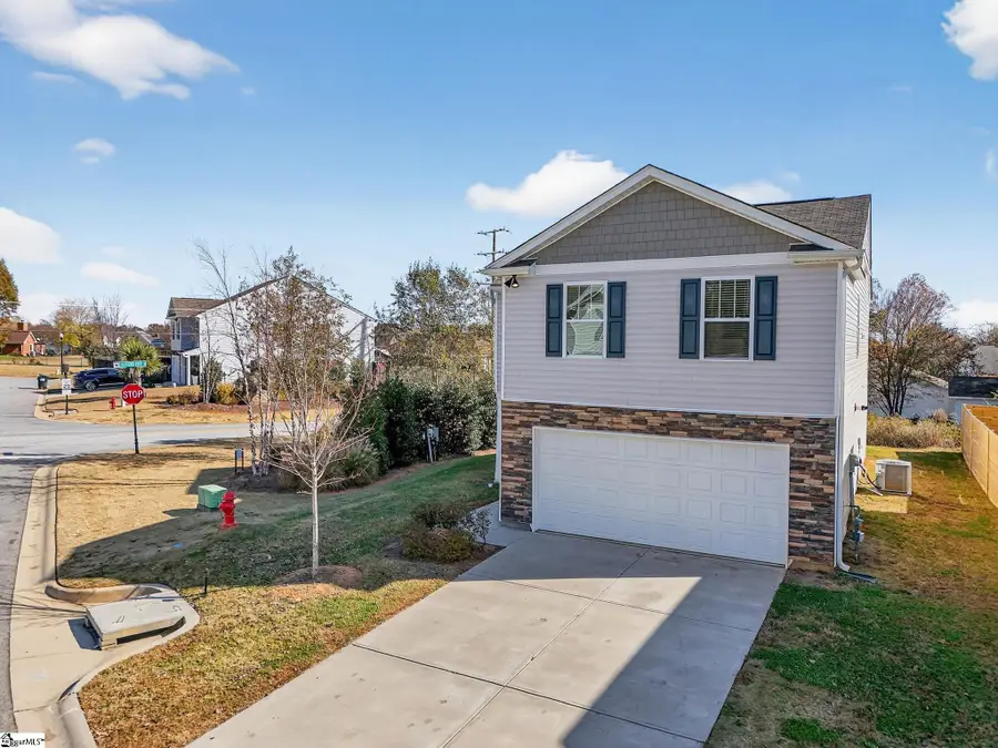 1013 Bridlebrook Trail, Greer, SC 29651-7337 - Image #2