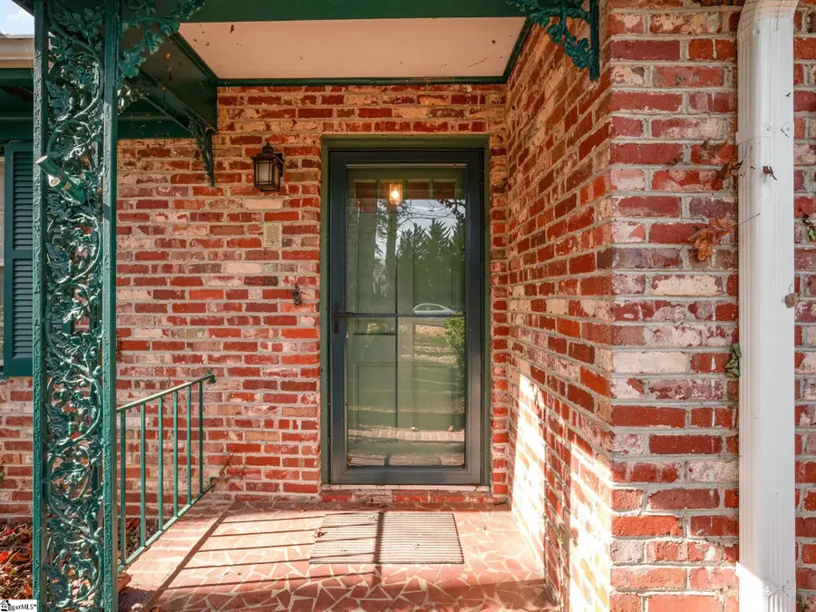 326 S Lanford Road, Spartanburg, SC 29306 - Image #3