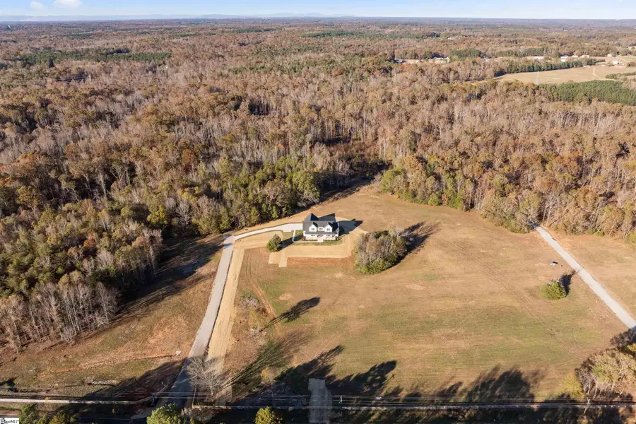 245 W Chapman Road, Belton, SC 29627 - Image #2