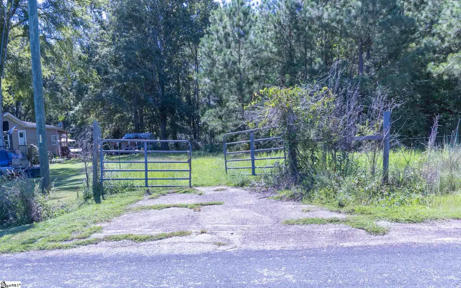 224 Old Oak Tree Road, Waterloo, FL 29384 - Image #3