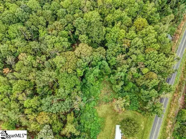 3865 Ab Jacks Road, Laurens, SC 29360