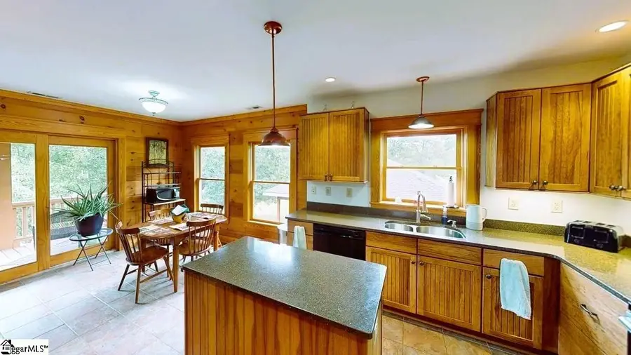 206 Susans Road, Gaffney, SC 29341 - Image #3