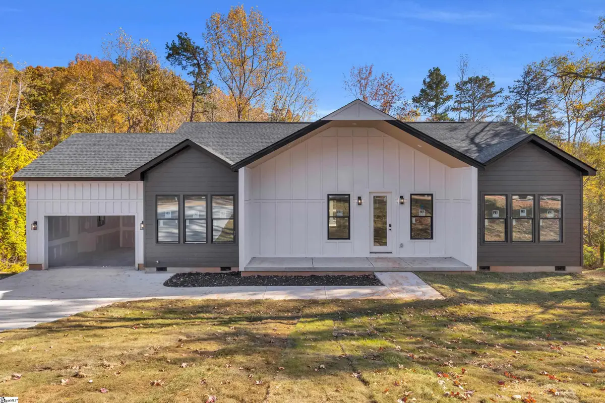 21 Shore Drive, Greenville, SC 29611 - Image #1