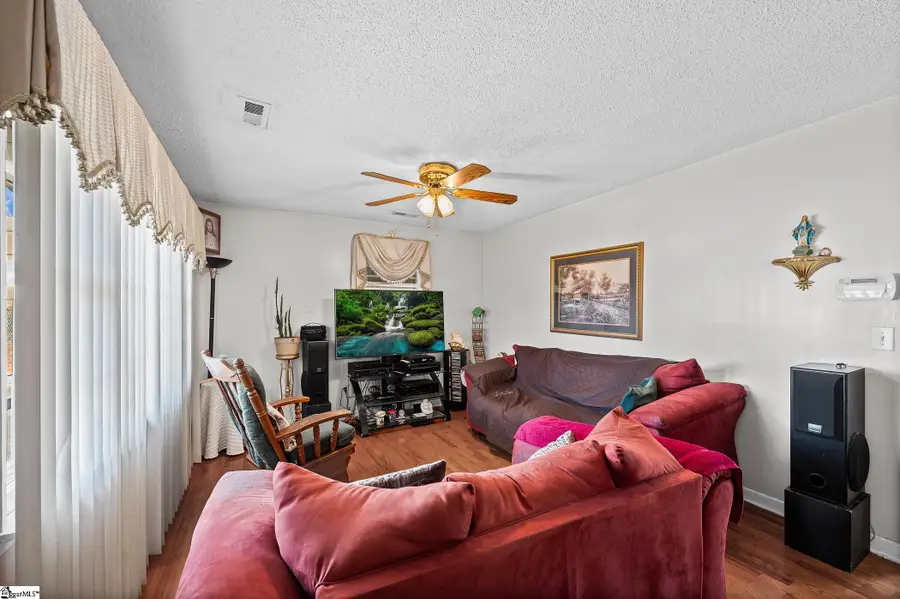 9 Michael Drive, Greenville, SC 29611 - Image #2