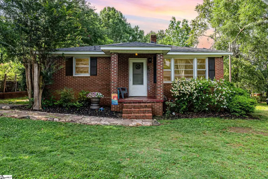 7 Edgewood Street, Liberty, SC 29657-1301 - Image #2