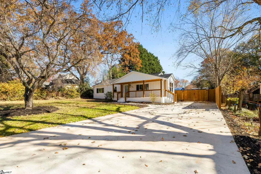 208 Meridian Avenue, Taylors, SC 29687 - Image #2