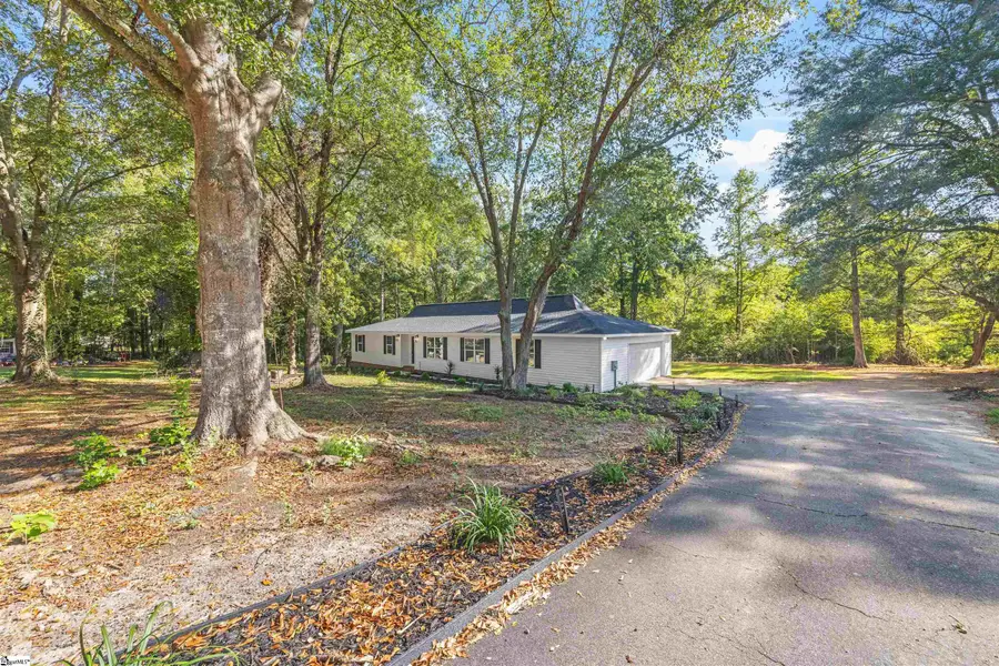 454 Bates Crossing Road, Travelers Rest, SC 29690 - Image #2