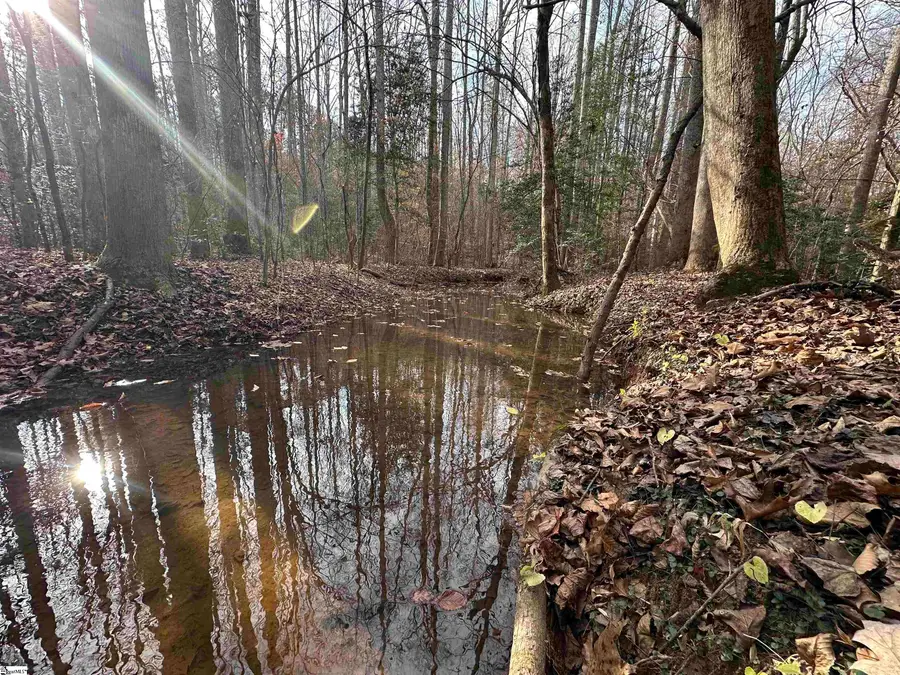 201 Leroy Drive, Liberty, SC 29657 - Image #2